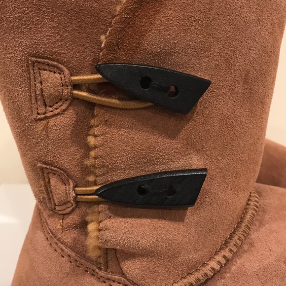 Groove boots (look like uggs) - Picture 2 of 7